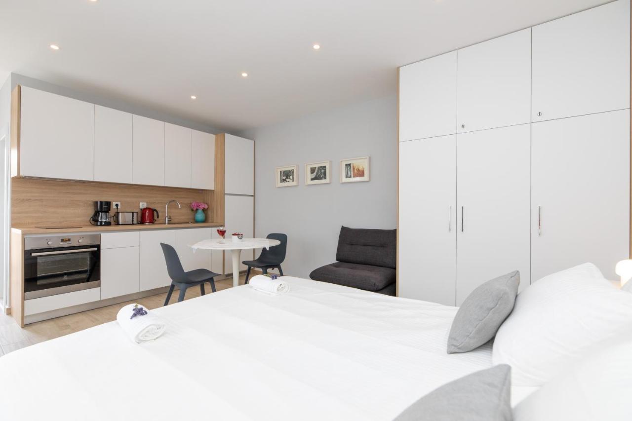 Apartman Ruzica Pucisca Exterior photo