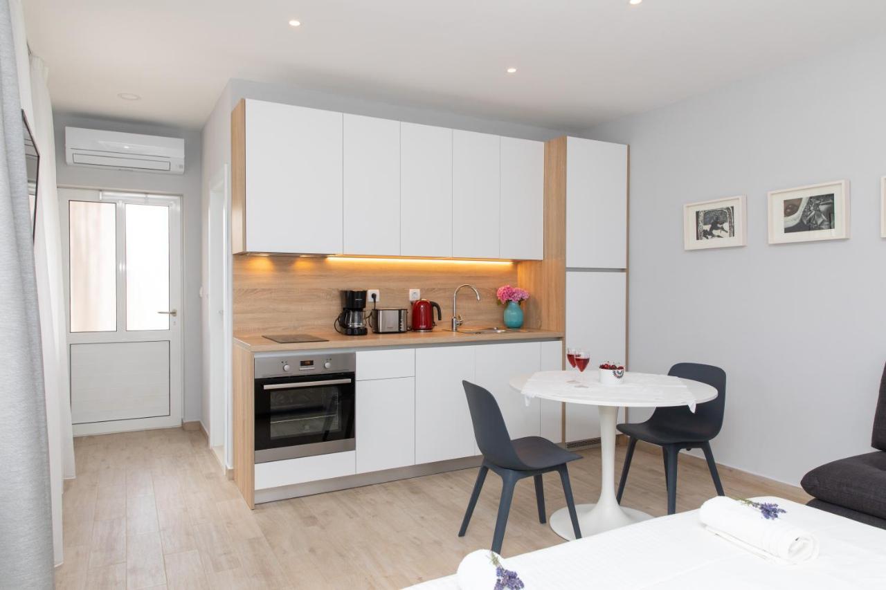 Apartman Ruzica Pucisca Exterior photo