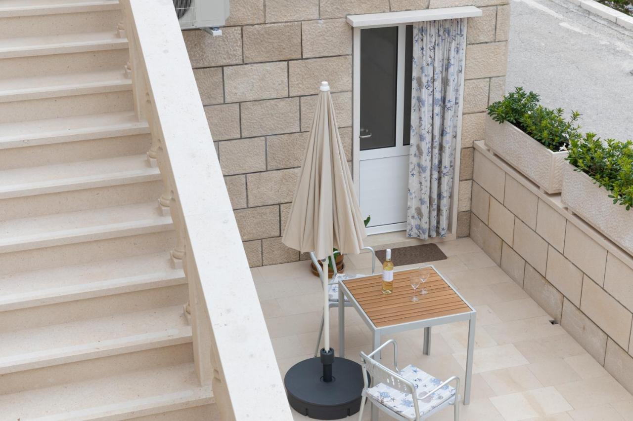 Apartman Ruzica Pucisca Exterior photo