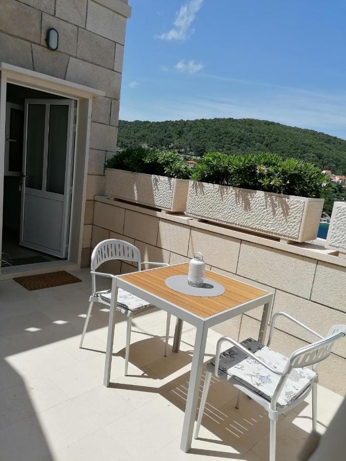 Apartman Ruzica Pucisca Exterior photo
