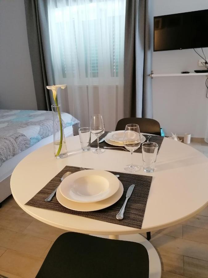Apartman Ruzica Pucisca Exterior photo