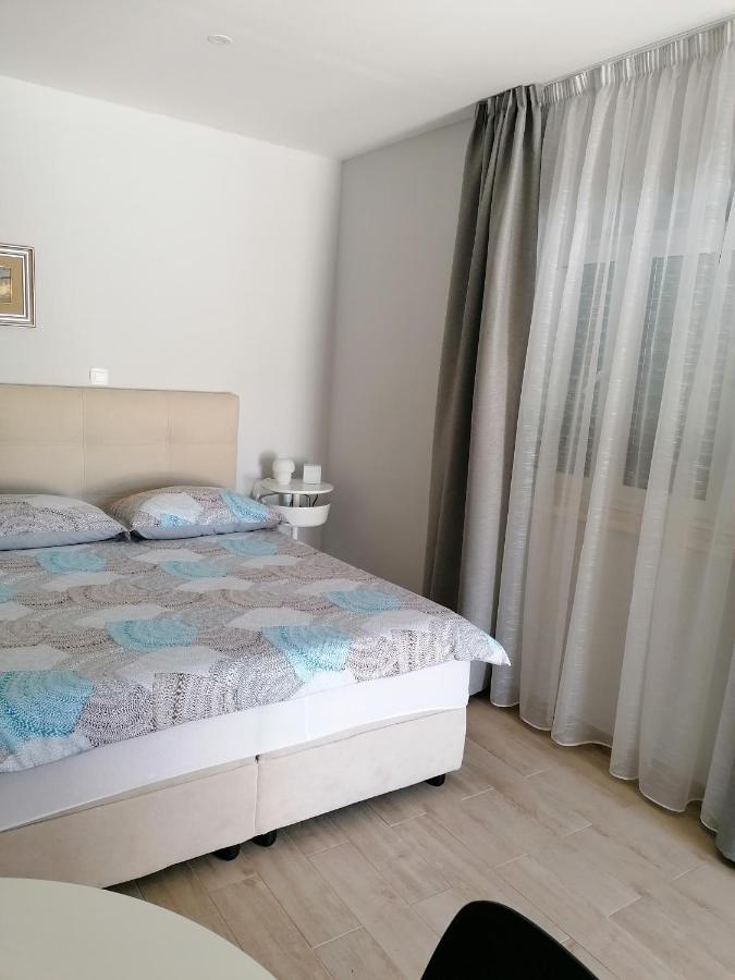 Apartman Ruzica Pucisca Exterior photo